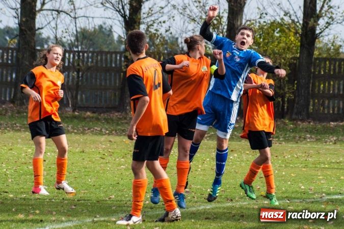 Zdjęcie w galerii na portalu naszraciborz.pl: Gosław Jedłownik rozbił trampkarzy Owsiszcz wiadomości z regionu