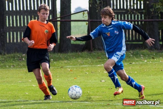 Zdjęcie w galerii na portalu naszraciborz.pl: Gosław Jedłownik rozbił trampkarzy Owsiszcz wiadomości z regionu