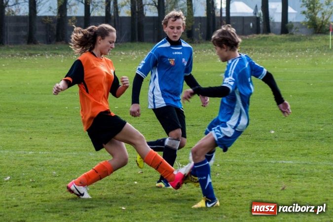 Zdjęcie w galerii na portalu naszraciborz.pl: Gosław Jedłownik rozbił trampkarzy Owsiszcz wiadomości z regionu