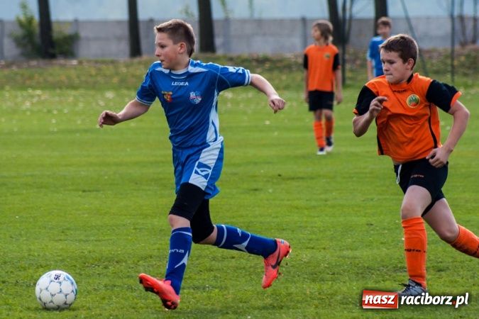 Zdjęcie w galerii na portalu naszraciborz.pl: Gosław Jedłownik rozbił trampkarzy Owsiszcz wiadomości z regionu