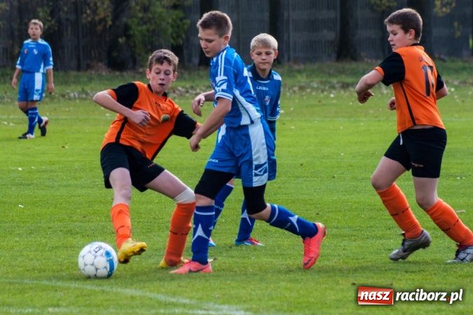 Zdjęcie w galerii na portalu naszraciborz.pl: Gosław Jedłownik rozbił trampkarzy Owsiszcz wiadomości z regionu