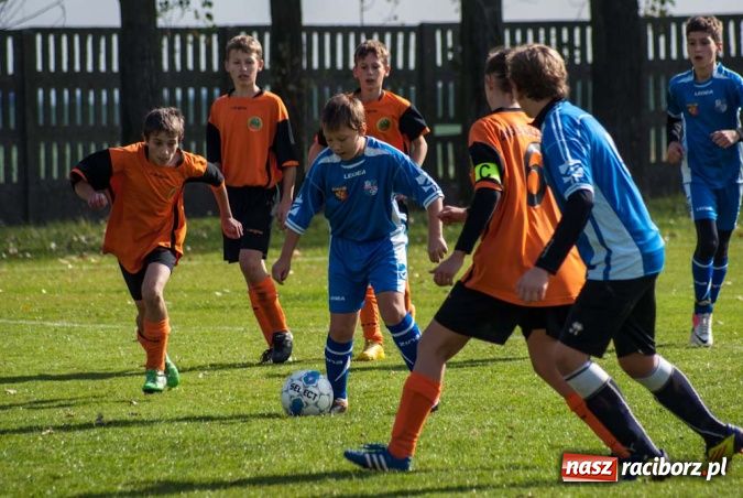 Zdjęcie w galerii na portalu naszraciborz.pl: Gosław Jedłownik rozbił trampkarzy Owsiszcz wiadomości z regionu