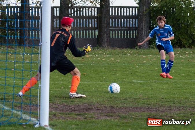 Zdjęcie w galerii na portalu naszraciborz.pl: Gosław Jedłownik rozbił trampkarzy Owsiszcz wiadomości z regionu