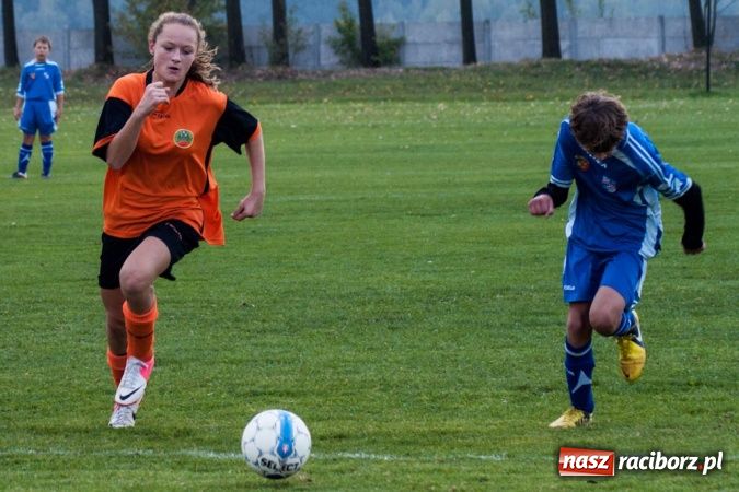 Zdjęcie w galerii na portalu naszraciborz.pl: Gosław Jedłownik rozbił trampkarzy Owsiszcz wiadomości z regionu