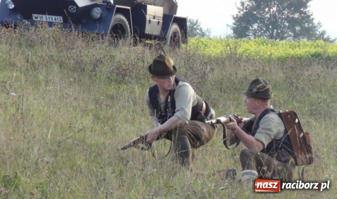 Zdjęcie w galerii na portalu naszraciborz.pl: Rok 1939. Wehrmacht zaatakował przy grobie bordynowskiej pani wiadomości z regionu