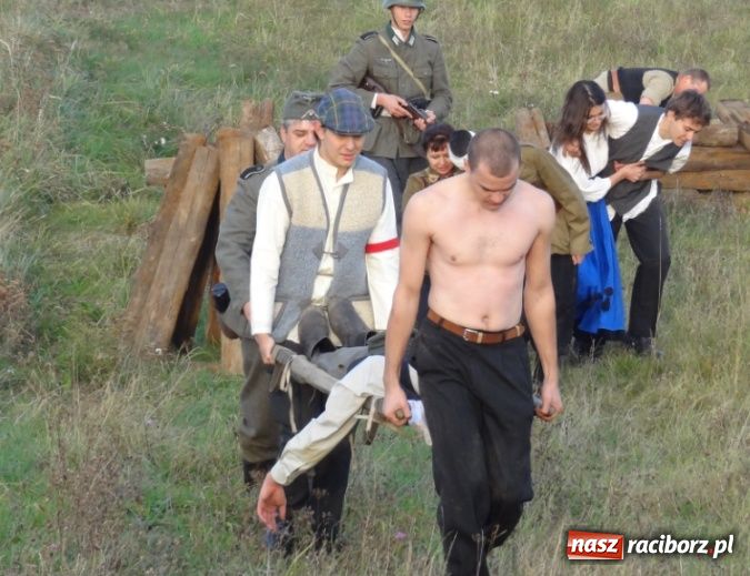 Zdjęcie w galerii na portalu naszraciborz.pl: Rok 1939. Wehrmacht zaatakował przy grobie bordynowskiej pani wiadomości z regionu