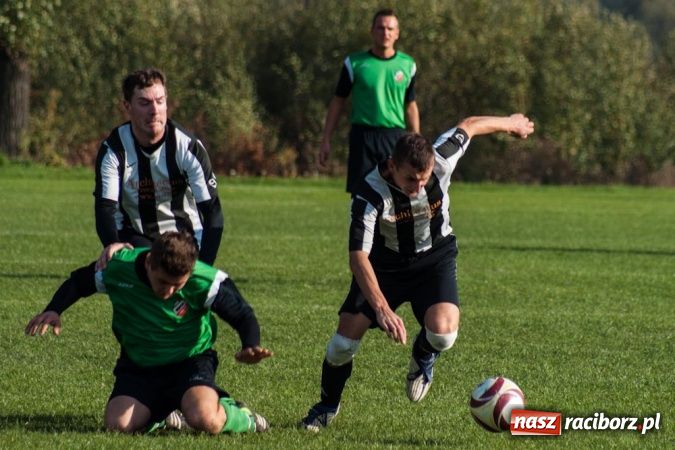 Zdjęcie w galerii na portalu naszraciborz.pl: Piłkarskie derby gminy Krzyżanowice wiadomości z regionu