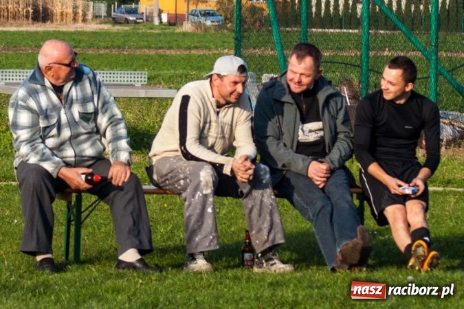 Zdjęcie w galerii na portalu naszraciborz.pl: Piłkarskie derby gminy Krzyżanowice wiadomości z regionu