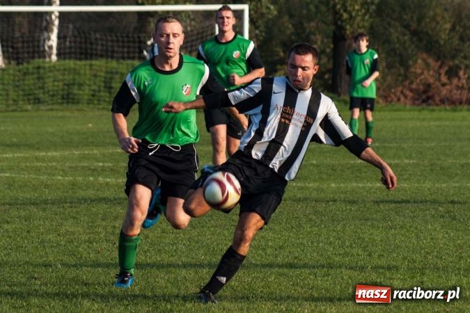 Zdjęcie w galerii na portalu naszraciborz.pl: Piłkarskie derby gminy Krzyżanowice wiadomości z regionu
