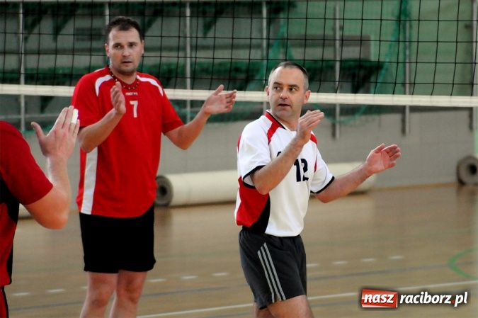 Zdjęcie w galerii na portalu naszraciborz.pl: Siatkarze świętowali 15-lecie amatorskiej ligi wiadomości z regionu