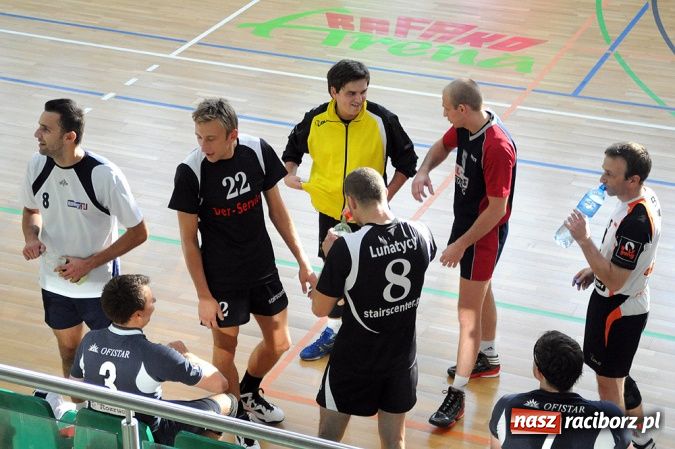 Zdjęcie w galerii na portalu naszraciborz.pl: Siatkarze świętowali 15-lecie amatorskiej ligi wiadomości z regionu