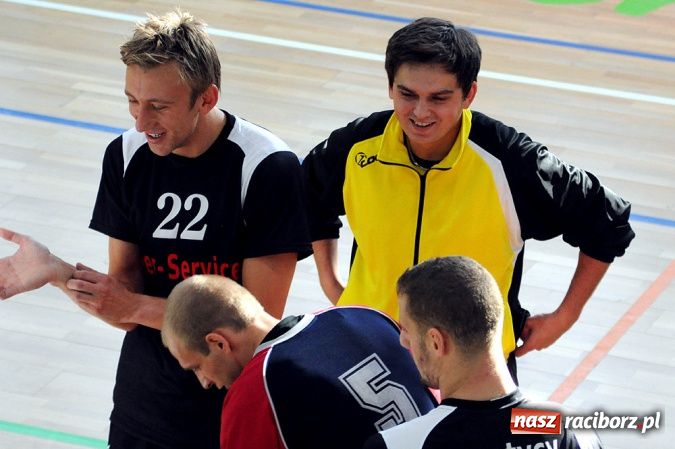 Zdjęcie w galerii na portalu naszraciborz.pl: Siatkarze świętowali 15-lecie amatorskiej ligi wiadomości z regionu