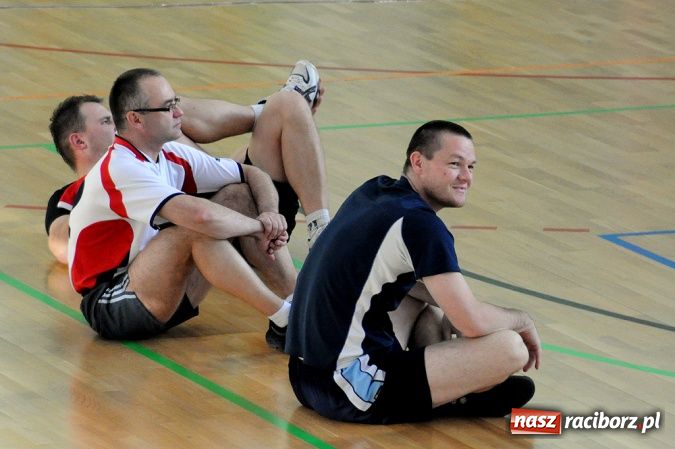 Zdjęcie w galerii na portalu naszraciborz.pl: Siatkarze świętowali 15-lecie amatorskiej ligi wiadomości z regionu