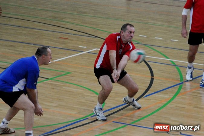 Zdjęcie w galerii na portalu naszraciborz.pl: Siatkarze świętowali 15-lecie amatorskiej ligi wiadomości z regionu