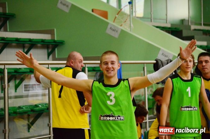 Zdjęcie w galerii na portalu naszraciborz.pl: ALK - Dywyta na górze tabeli wiadomości z regionu