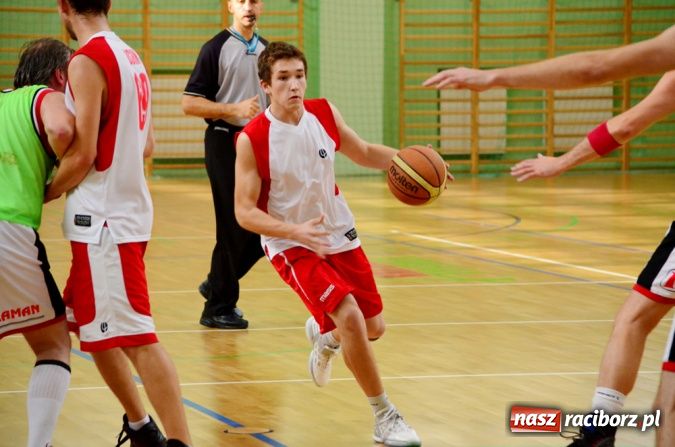 Zdjęcie w galerii na portalu naszraciborz.pl: ALK - Dywyta na górze tabeli wiadomości z regionu