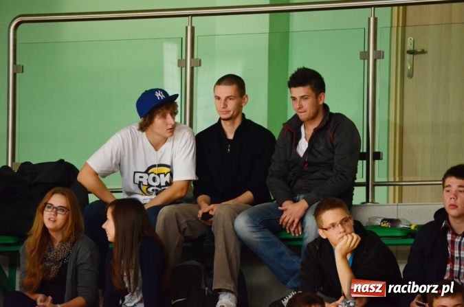 Zdjęcie w galerii na portalu naszraciborz.pl: ALK - Dywyta na górze tabeli wiadomości z regionu