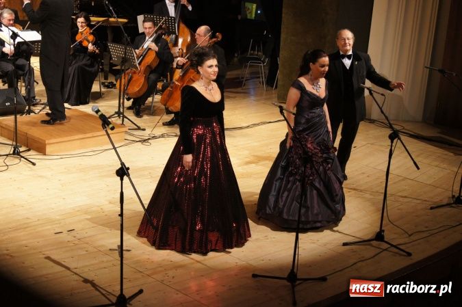 Zdjęcie w galerii na portalu naszraciborz.pl: Wideo: Cudowna gala z Ochmanem w RCK! wiadomości z regionu