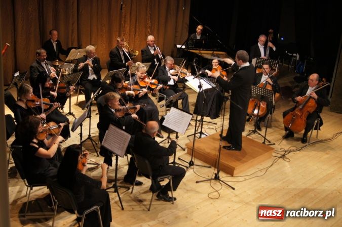 Zdjęcie w galerii na portalu naszraciborz.pl: Wideo: Cudowna gala z Ochmanem w RCK! wiadomości z regionu