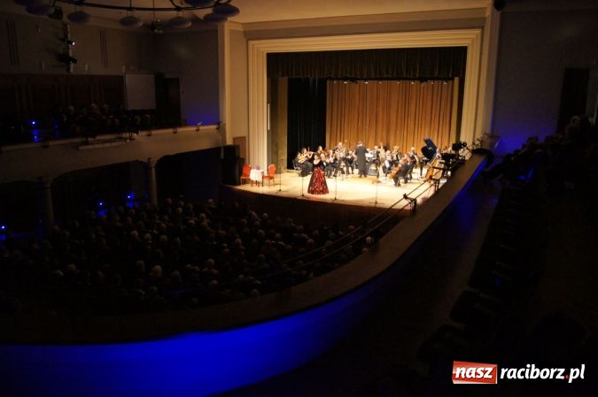 Zdjęcie w galerii na portalu naszraciborz.pl: Wideo: Cudowna gala z Ochmanem w RCK! wiadomości z regionu