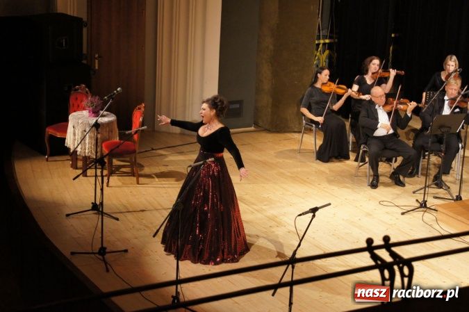 Zdjęcie w galerii na portalu naszraciborz.pl: Wideo: Cudowna gala z Ochmanem w RCK! wiadomości z regionu