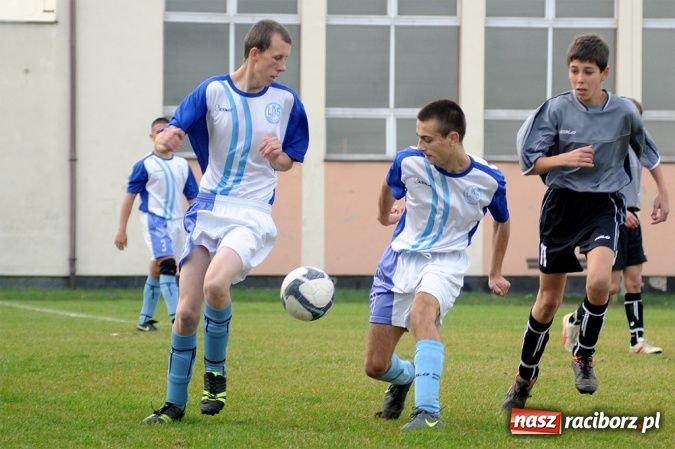 Zdjęcie w galerii na portalu naszraciborz.pl: Juniorzy z Markowic pokonali Płomień wiadomości z regionu