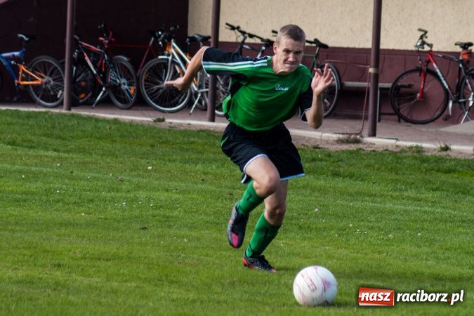 Zdjęcie w galerii na portalu naszraciborz.pl: Zgoda rozstrzelana przez Bieńkowice wiadomości z regionu