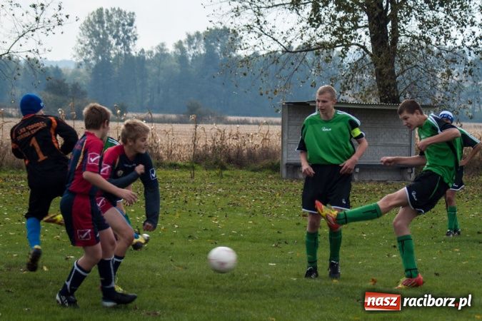 Zdjęcie w galerii na portalu naszraciborz.pl: Zgoda rozstrzelana przez Bieńkowice wiadomości z regionu