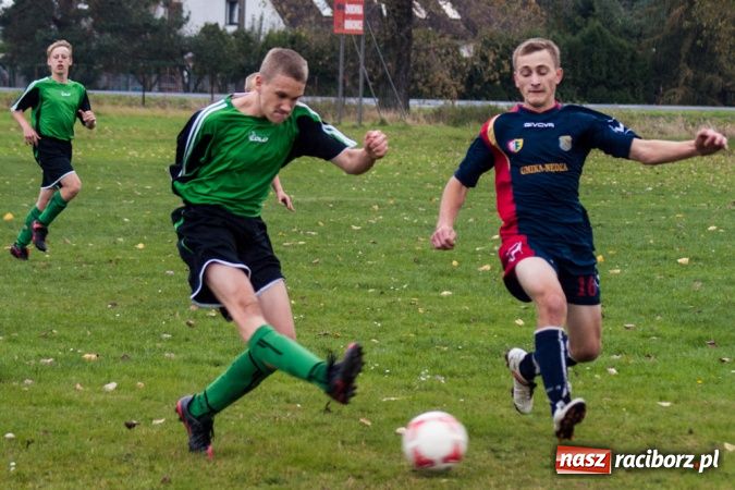 Zdjęcie w galerii na portalu naszraciborz.pl: Zgoda rozstrzelana przez Bieńkowice wiadomości z regionu