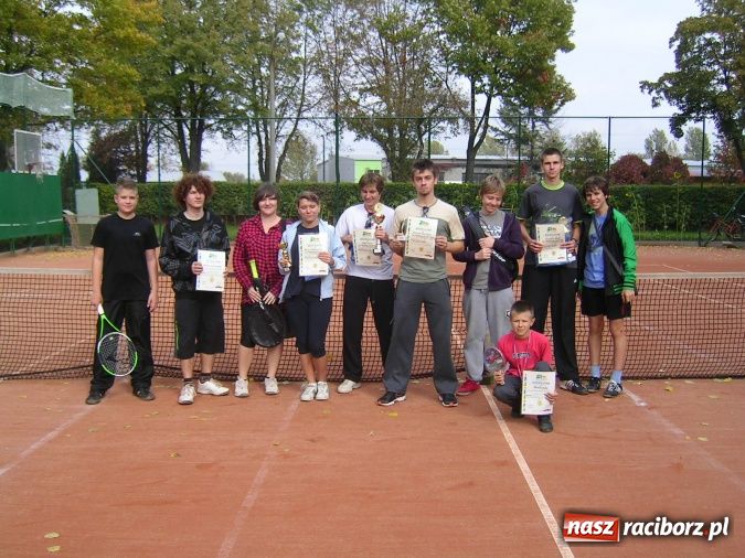 Zdjęcie w galerii na portalu naszraciborz.pl: Tenisowe zmagania o puchar starosty wiadomości z regionu