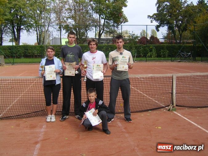 Zdjęcie w galerii na portalu naszraciborz.pl: Tenisowe zmagania o puchar starosty wiadomości z regionu