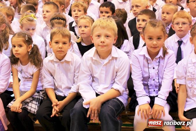 Zdjęcie w galerii na portalu naszraciborz.pl: Naukę buduje się z faktów, tak jak dom buduje się z cegieł wiadomości z regionu