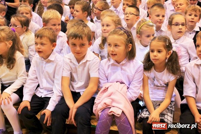 Zdjęcie w galerii na portalu naszraciborz.pl: Naukę buduje się z faktów, tak jak dom buduje się z cegieł wiadomości z regionu