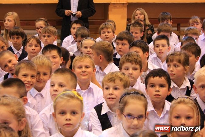 Zdjęcie w galerii na portalu naszraciborz.pl: Naukę buduje się z faktów, tak jak dom buduje się z cegieł wiadomości z regionu