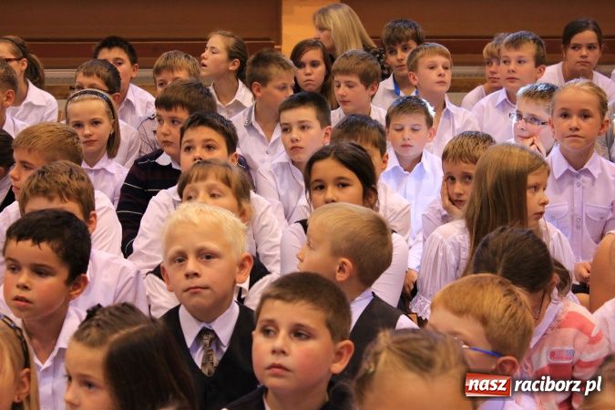 Zdjęcie w galerii na portalu naszraciborz.pl: Naukę buduje się z faktów, tak jak dom buduje się z cegieł wiadomości z regionu