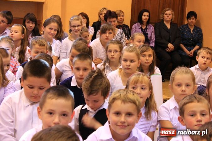 Zdjęcie w galerii na portalu naszraciborz.pl: Naukę buduje się z faktów, tak jak dom buduje się z cegieł wiadomości z regionu