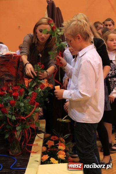 Zdjęcie w galerii na portalu naszraciborz.pl: Naukę buduje się z faktów, tak jak dom buduje się z cegieł wiadomości z regionu