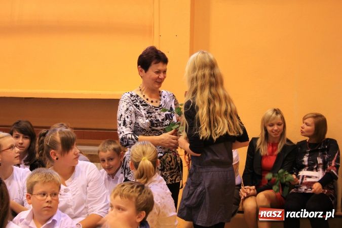 Zdjęcie w galerii na portalu naszraciborz.pl: Naukę buduje się z faktów, tak jak dom buduje się z cegieł wiadomości z regionu