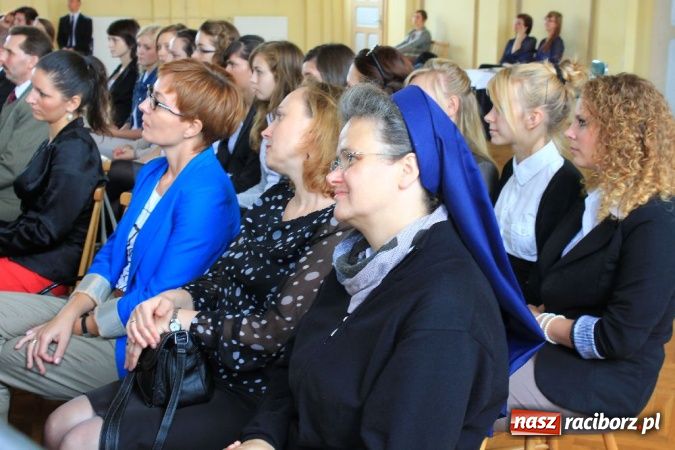 Zdjęcie w galerii na portalu naszraciborz.pl: Zawód nauczyciela jest zawodem z twarzą wiadomości z regionu