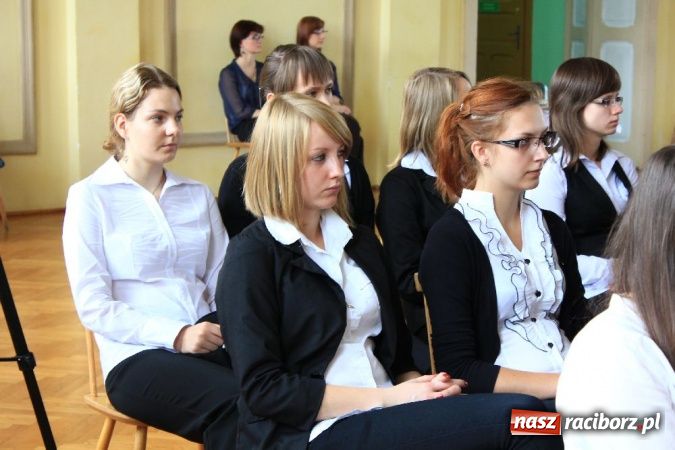 Zdjęcie w galerii na portalu naszraciborz.pl: Zawód nauczyciela jest zawodem z twarzą wiadomości z regionu