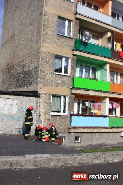 Zdjęcie w galerii na portalu naszraciborz.pl: Zabawa dzieci zmobilizowała służby przeciwpożarowe wiadomości z regionu