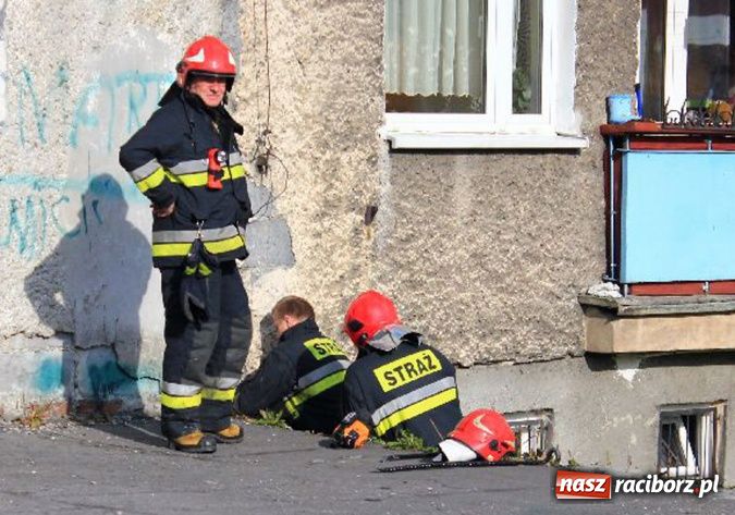 Zdjęcie w galerii na portalu naszraciborz.pl: Zabawa dzieci zmobilizowała służby przeciwpożarowe wiadomości z regionu