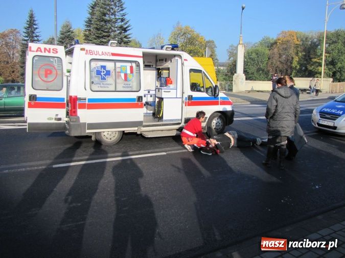 Zdjęcie w galerii na portalu naszraciborz.pl: Brawurowa jazda i nadmierna prędkość. Pirat drogowy potrącił pieszego! wiadomości z regionu