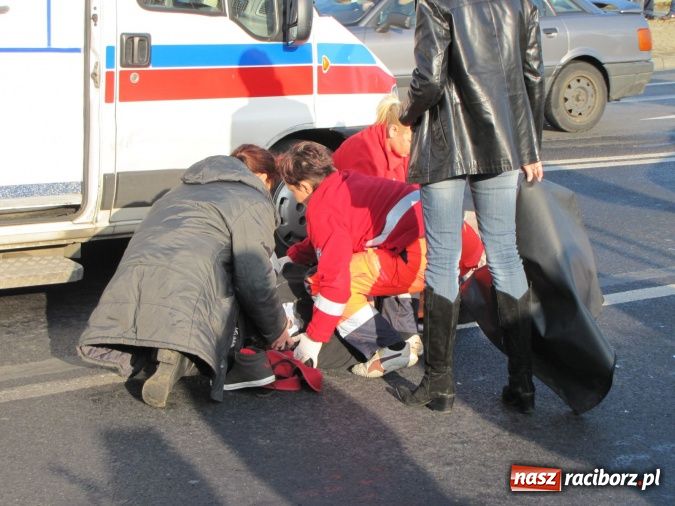 Zdjęcie w galerii na portalu naszraciborz.pl: Brawurowa jazda i nadmierna prędkość. Pirat drogowy potrącił pieszego! wiadomości z regionu