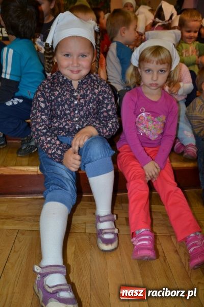 Zdjęcie w galerii na portalu naszraciborz.pl: W Tworkowie gospodynie rzewnie płakały, ale cebulę dziarsko szatkowały wiadomości z regionu