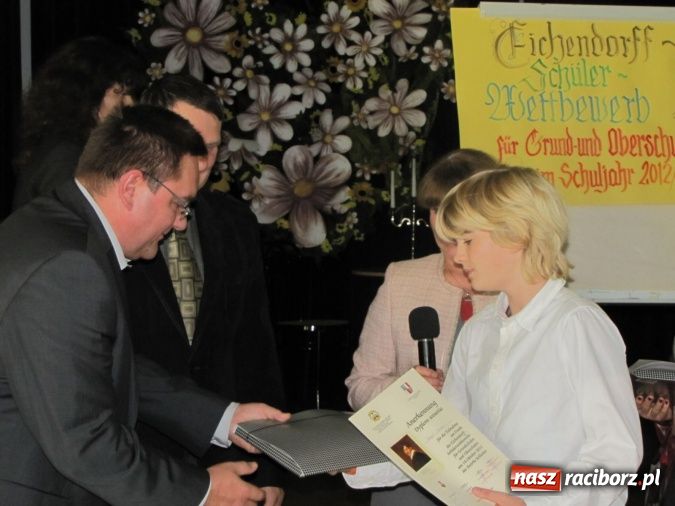 Zdjęcie w galerii na portalu naszraciborz.pl: Młodzież z poezją Eichendorffa za pan brat wiadomości z regionu