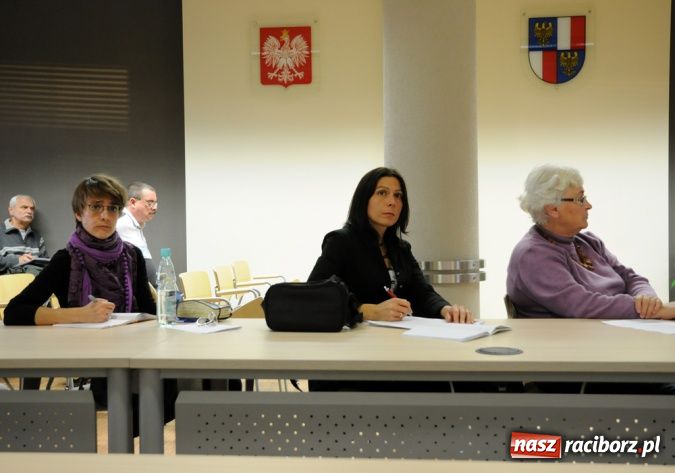 Zdjęcie w galerii na portalu naszraciborz.pl: Debata w starostwie: mniejszości językowe są sexy wiadomości z regionu