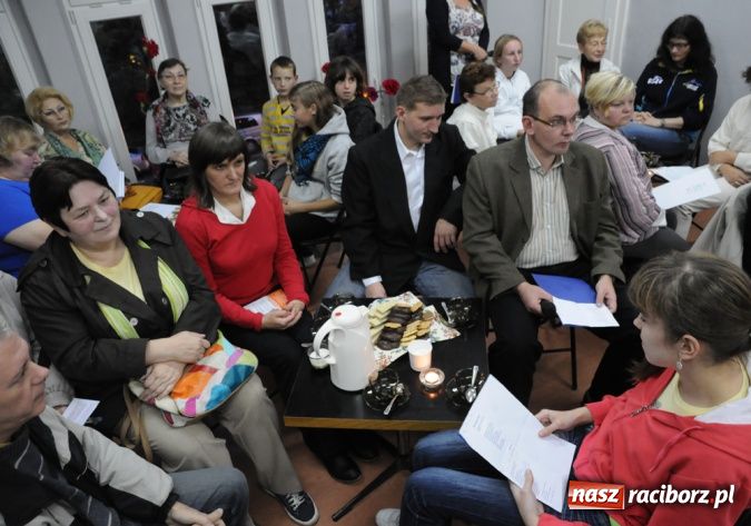 Zdjęcie w galerii na portalu naszraciborz.pl: Pokonać chorobę sztuką wiadomości z regionu