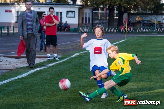 Zdjęcie w galerii na portalu naszraciborz.pl: Canarinhos z Tworkowa nie sprostali Unii wiadomości z regionu