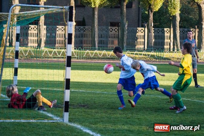 Zdjęcie w galerii na portalu naszraciborz.pl: Canarinhos z Tworkowa nie sprostali Unii wiadomości z regionu